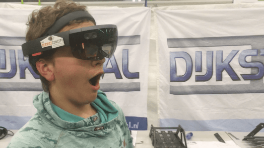 De virtuele brug is een virtuele wereld waarmee we een brug slaan tussen onderwijs en bedrijfsleven.