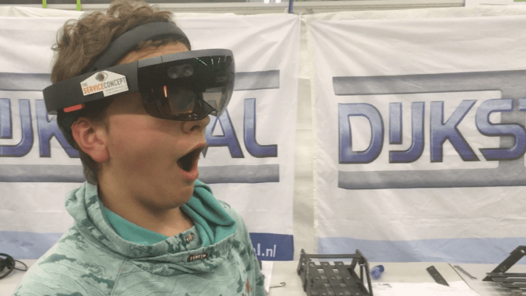 De virtuele brug is een virtuele wereld waarmee we een brug slaan tussen onderwijs en bedrijfsleven.